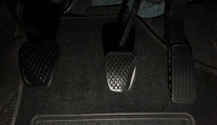 2015 Honda Jazz 1.2L I-VTEC E, Petrol, Manual, 74,833 km, Pedals