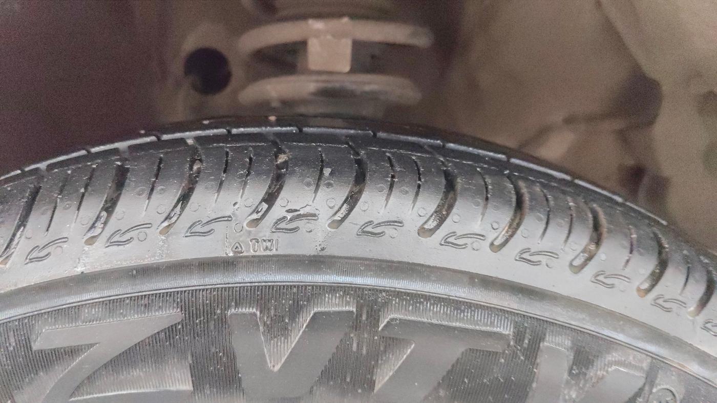 2020 Maruti S PRESSO VXI PLUS AMT, Petrol, Automatic, 47,235 km, Right Front Tyre Tread