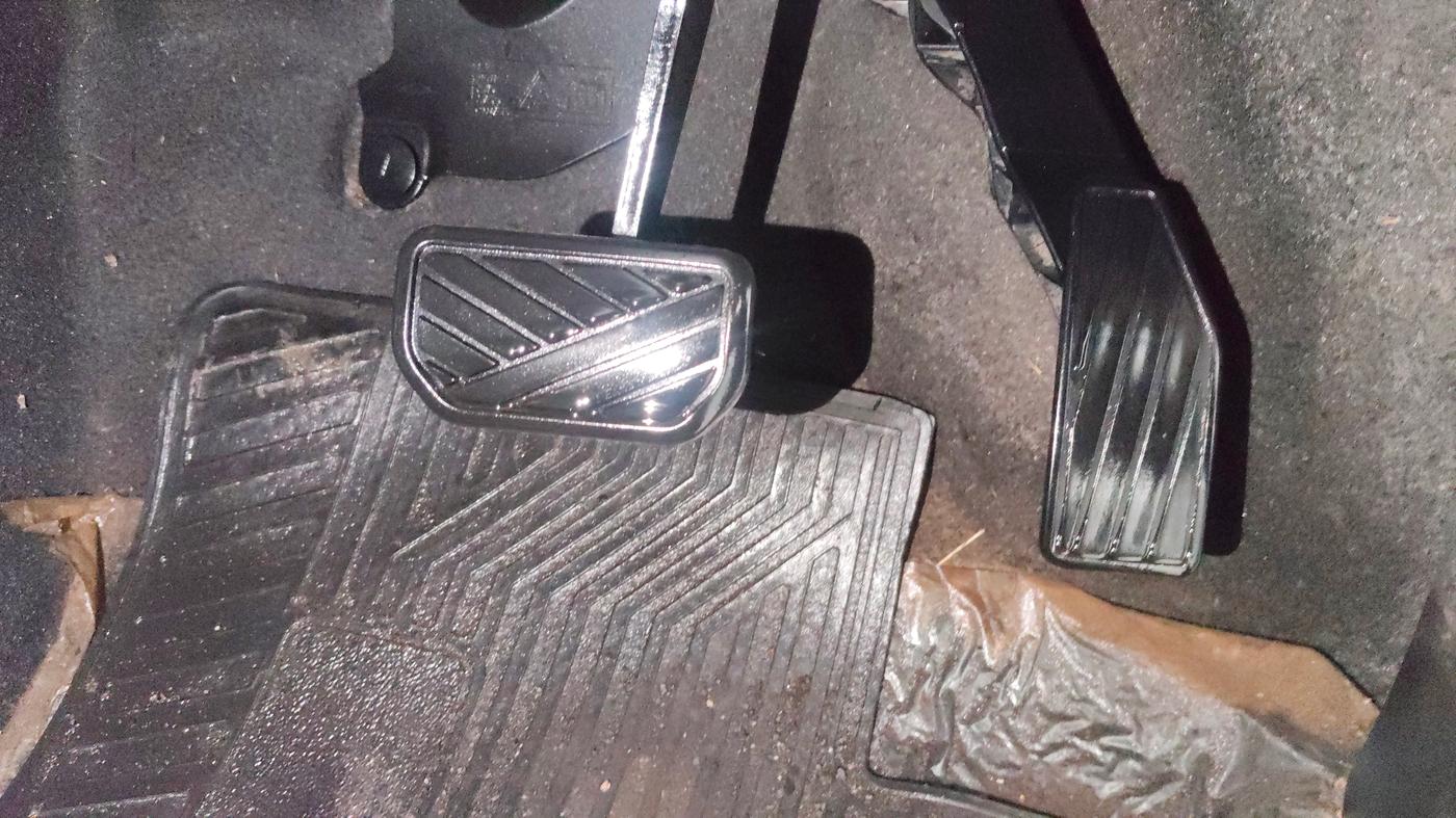 2020 Maruti S PRESSO VXI PLUS AMT, Petrol, Automatic, 47,235 km, Pedals