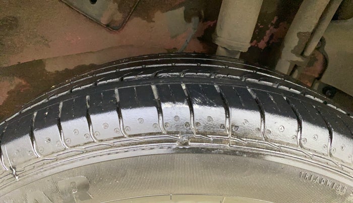 2018 Tata NEXON XE PETROL, Petrol, Manual, 46,219 km, Left Rear Tyre Tread