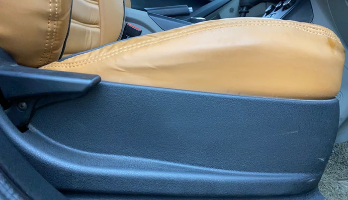 2018 Tata NEXON XE PETROL, Petrol, Manual, 46,219 km, Driver Side Adjustment Panel