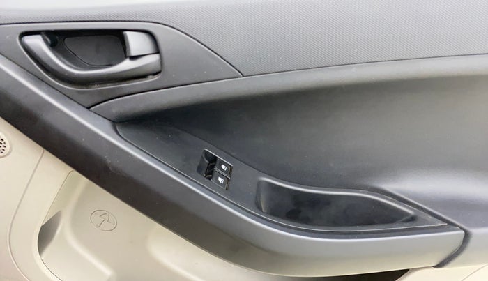 2018 Tata NEXON XE PETROL, Petrol, Manual, 46,219 km, Driver Side Door Panels Control