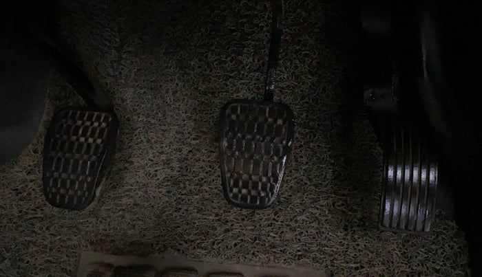 2018 Tata NEXON XE PETROL, Petrol, Manual, 46,219 km, Pedals