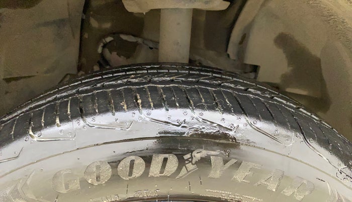 2018 Tata NEXON XE PETROL, Petrol, Manual, 46,219 km, Right Front Tyre Tread