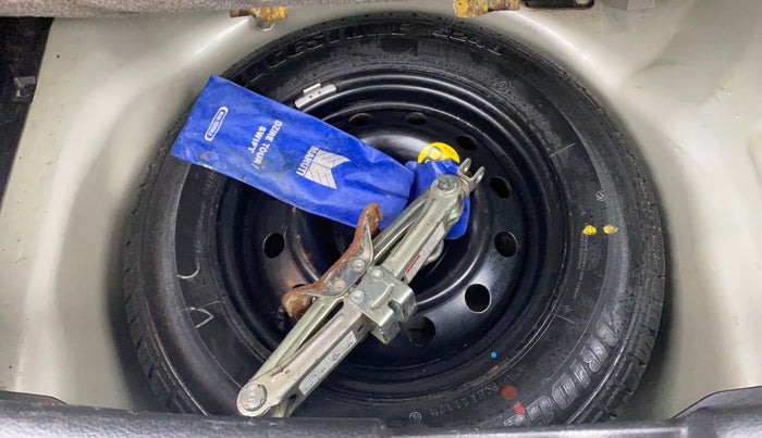 2017 Maruti Swift ZXI, Petrol, Manual, 57,423 km, Spare Tyre