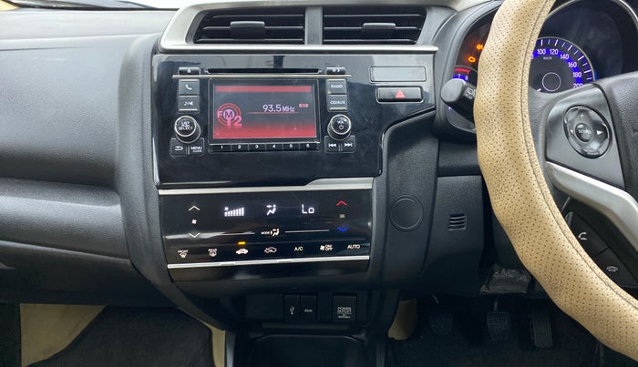 2017 Honda Jazz 1.2 V MT, Petrol, Manual, 61,383 km, Air Conditioner