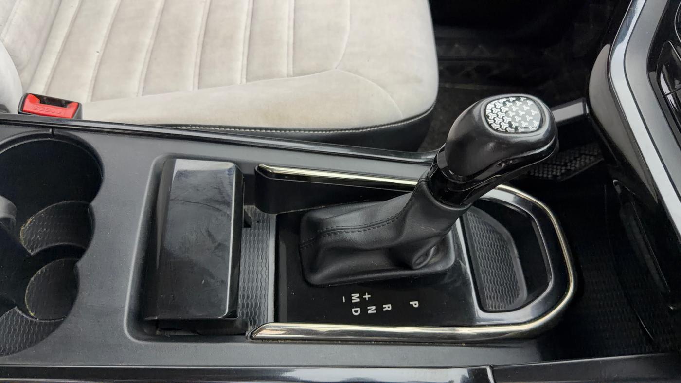 2021 Tata Harrier XTA 2.0L KRYOTEC PLUS, Diesel, Automatic, 77,422 km, Gear Lever