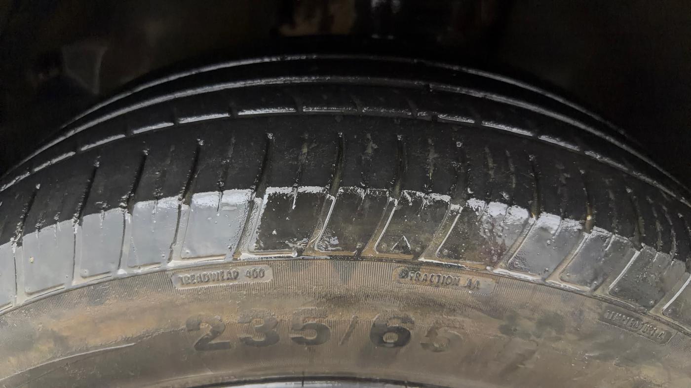 2021 Tata Harrier XTA 2.0L KRYOTEC PLUS, Diesel, Automatic, 77,422 km, Left Front Tyre Tread