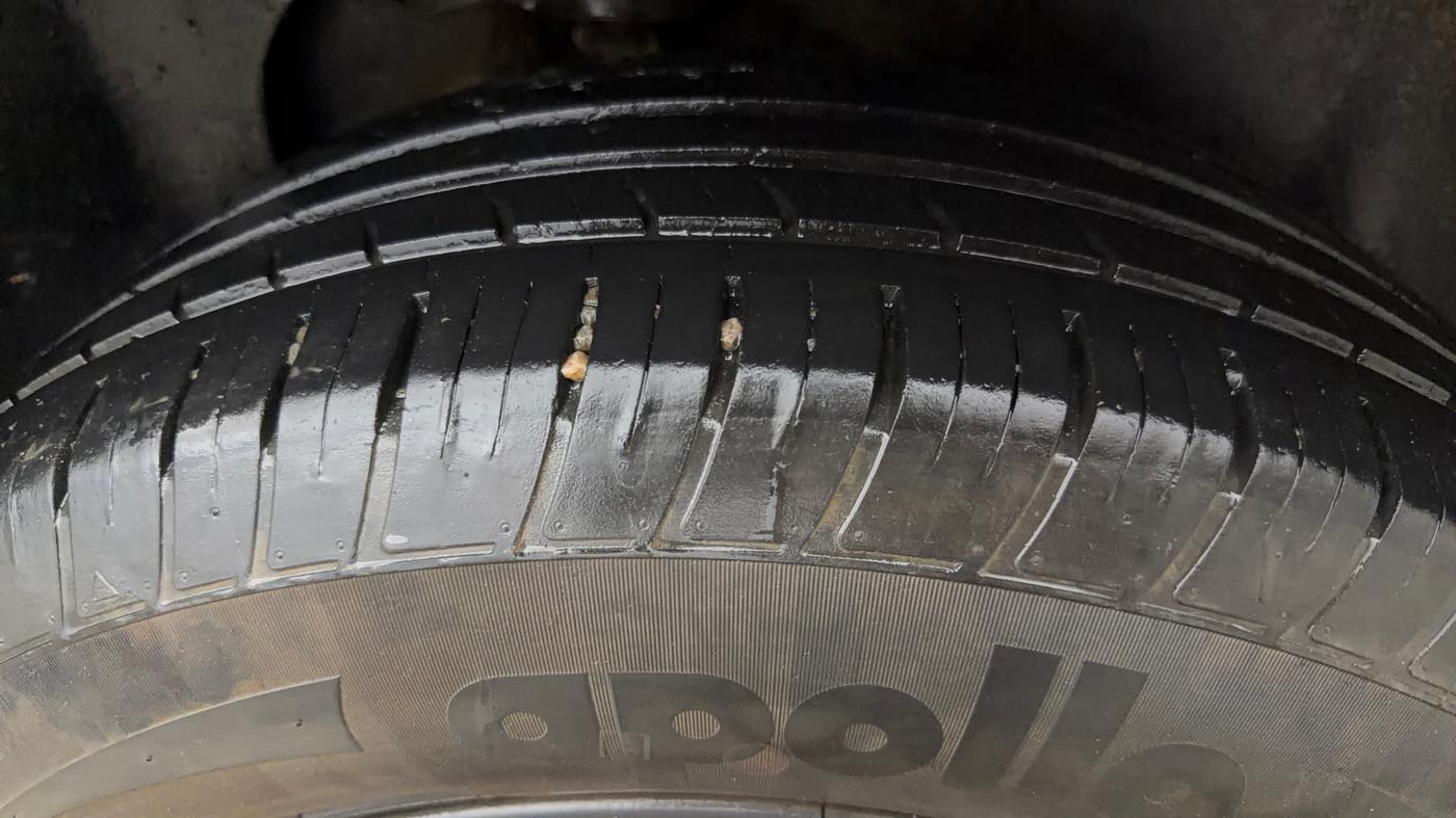 2021 Tata Harrier XTA 2.0L KRYOTEC PLUS, Diesel, Automatic, 77,422 km, Left Rear Tyre Tread