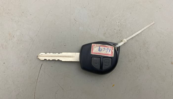 2014 Maruti Swift ZXI, Petrol, Manual, 98,973 km, Key Close Up