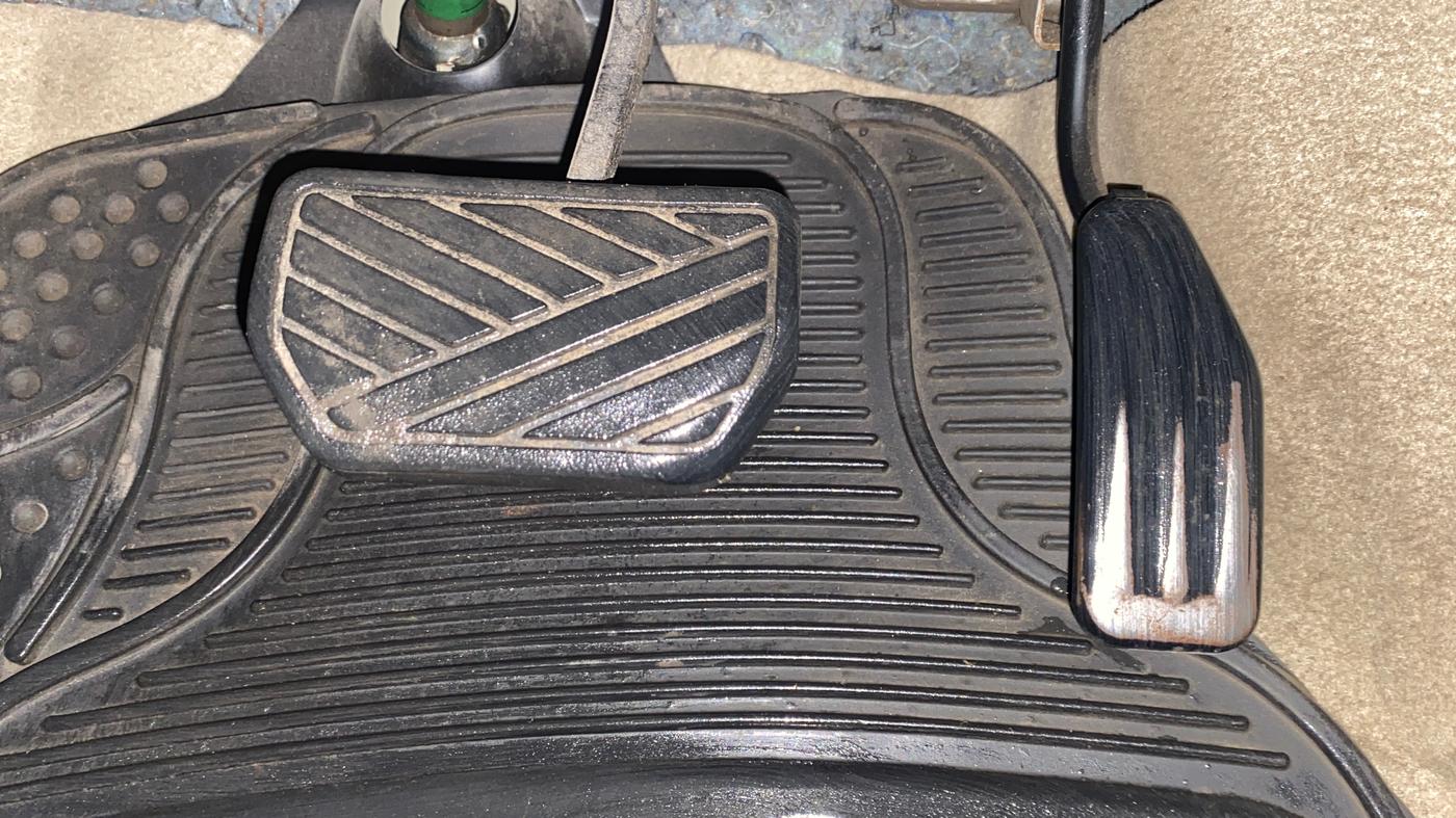 2012 Maruti A Star VXI (ABS) AT, Petrol, Automatic, 64,108 km, Pedals