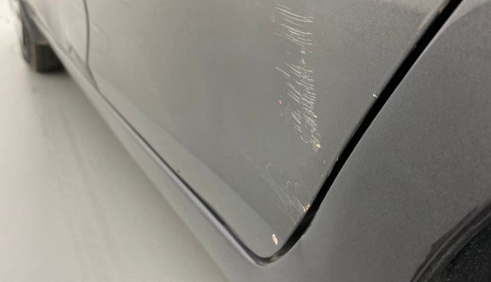 2016 Maruti Swift VXI, Petrol, Manual, 63,313 km, Rear left door - Slightly dented