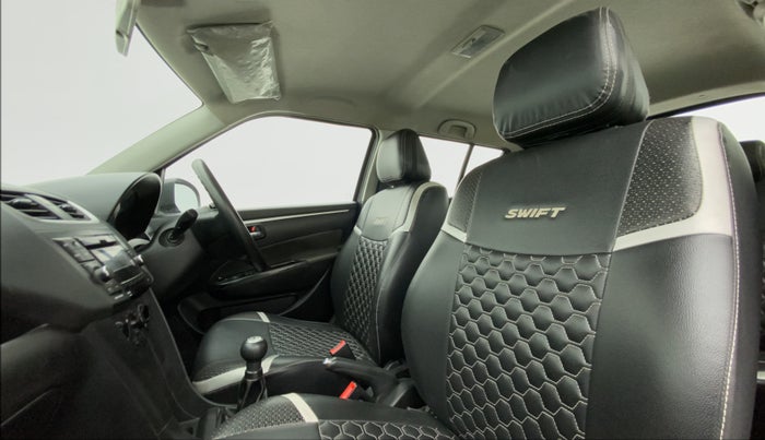 2016 Maruti Swift VXI, Petrol, Manual, 63,313 km, Right Side Front Door Cabin