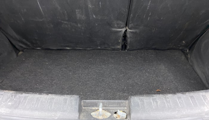 2016 Maruti Swift VXI, Petrol, Manual, 63,313 km, Boot Inside