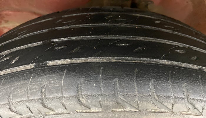 2016 Maruti Wagon R 1.0 VXI AMT, Petrol, Automatic, 79,277 km, Left Front Tyre Tread