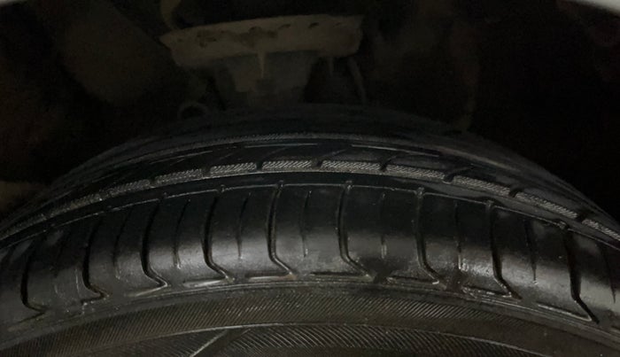 2020 Hyundai Elite i20 ASTA 1.2 (O), Petrol, Manual, 82,054 km, Right Front Tyre Tread