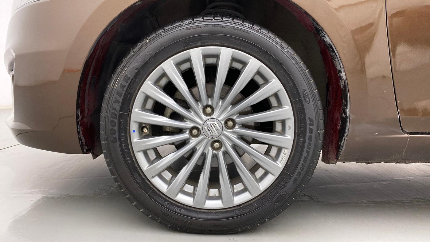 2017 Maruti Ciaz ALPHA  AT 1.4  PETROL, Petrol, Automatic, 64,525 km, Left Front Wheel
