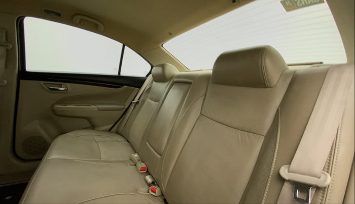 2017 Maruti Ciaz ALPHA  AT 1.4  PETROL, Petrol, Automatic, 64,525 km, Right Side Rear Door Cabin