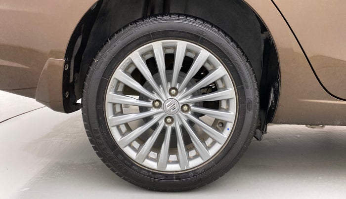 2017 Maruti Ciaz ALPHA  AT 1.4  PETROL, Petrol, Automatic, 64,525 km, Right Rear Wheel
