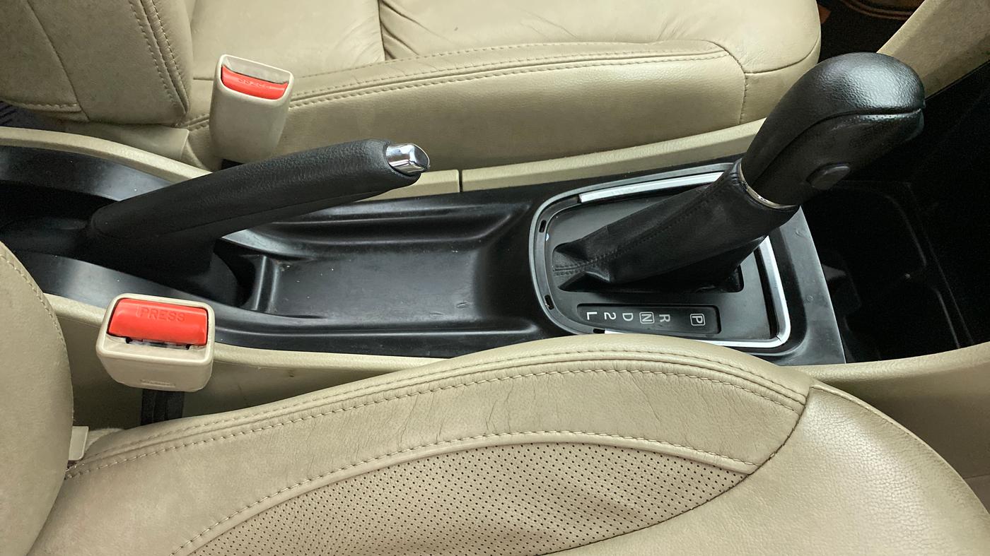 2017 Maruti Ciaz ALPHA  AT 1.4  PETROL, Petrol, Automatic, 64,525 km, Gear Lever