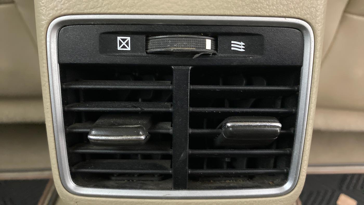 2017 Maruti Ciaz ALPHA  AT 1.4  PETROL, Petrol, Automatic, 64,525 km, Rear AC Vents