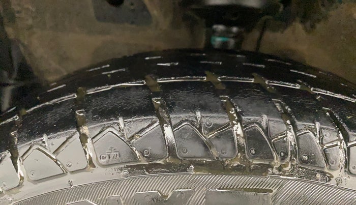 2014 Maruti Wagon R 1.0 LXI CNG, CNG, Manual, 74,760 km, Left Front Tyre Tread