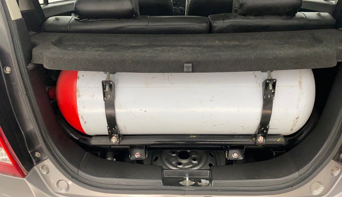 2014 Maruti Wagon R 1.0 LXI CNG, CNG, Manual, 74,760 km, Boot Inside