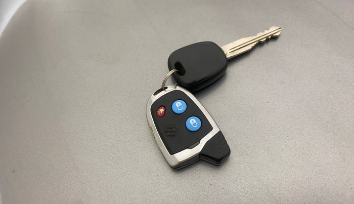 2014 Maruti Wagon R 1.0 LXI CNG, CNG, Manual, 74,760 km, Key Close Up