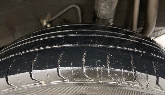 2016 Datsun Go Plus T, Petrol, Manual, 1,15,977 km, Left Rear Tyre Tread