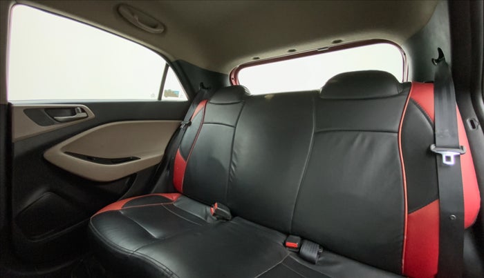 2015 Hyundai Elite i20 MAGNA 1.2, Petrol, Manual, 46,801 km, Right Side Rear Door Cabin