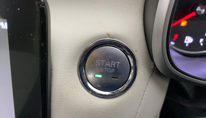 2024 MG ASTOR Shine 1.5 MT (Ivory), Petrol, Manual, 8,574 km, Keyless Start/ Stop Button