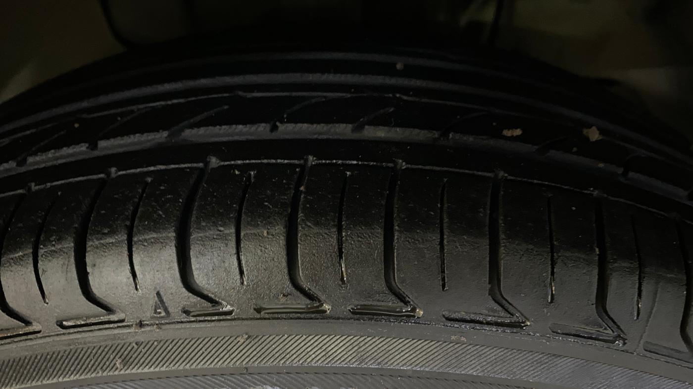 2020 Tata TIGOR XE PETROL, Petrol, Manual, 67,170 km, Right Front Tyre Tread