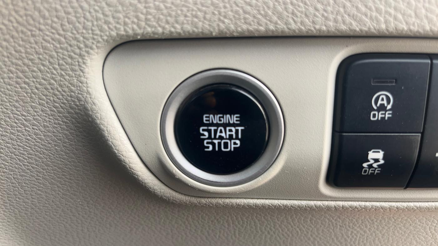 2023 KIA CARENS  PRESTIGE PLUS 1.5 TURBO PETROL DCT 7 STR, Petrol, Automatic, 50,357 km, Keyless Start/ Stop Button