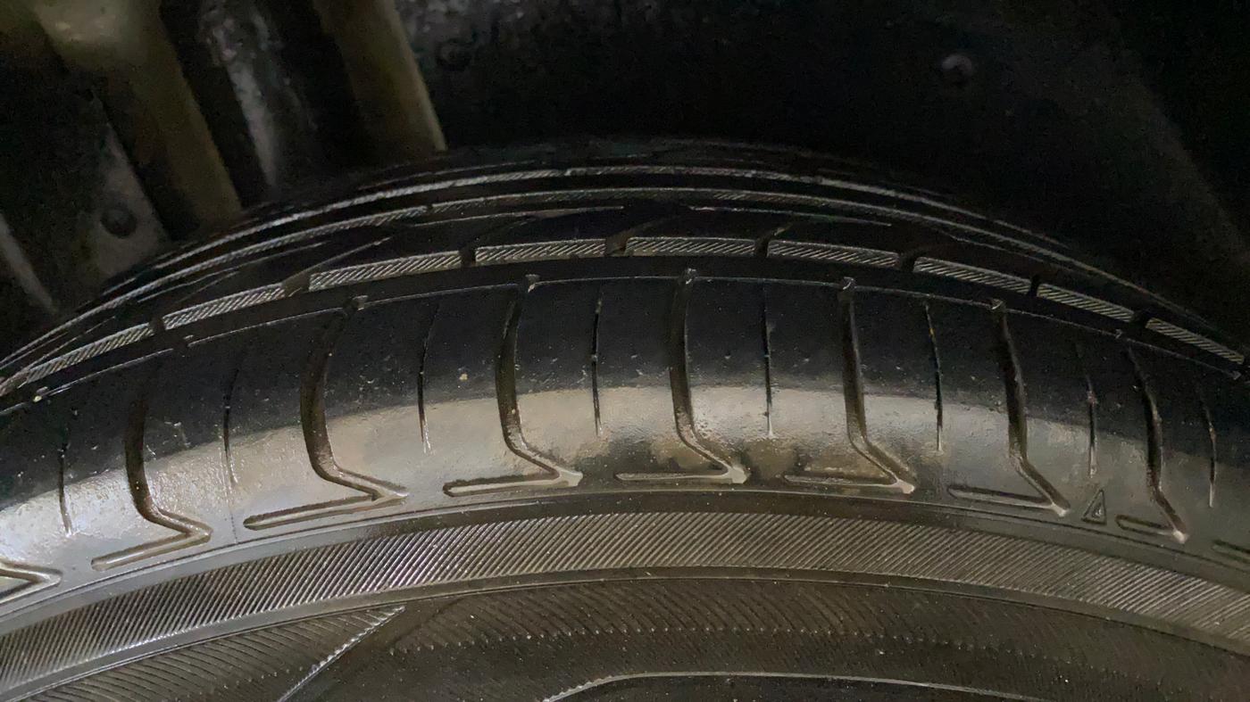 2019 MG HECTOR SHARP 1.5 DCT PETROL, Petrol, Automatic, 90,433 km, Right Rear Tyre Tread
