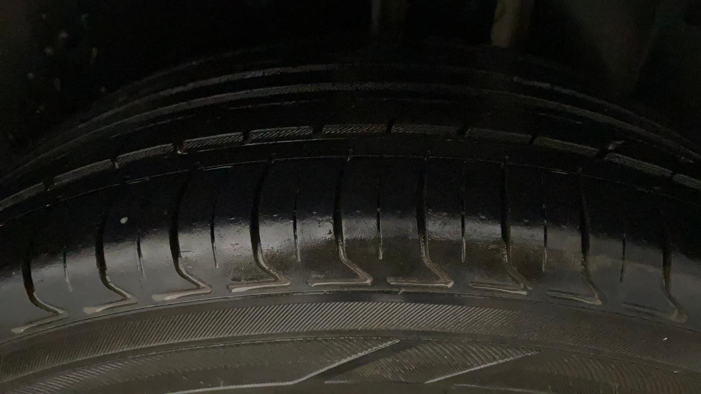 2019 MG HECTOR SHARP 1.5 DCT PETROL, Petrol, Automatic, 90,433 km, Left Rear Tyre Tread