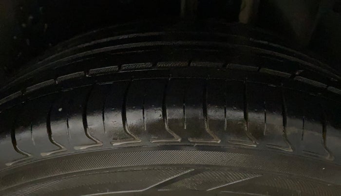 2019 MG HECTOR SHARP 1.5 DCT PETROL, Petrol, Automatic, 90,415 km, Left Rear Tyre Tread