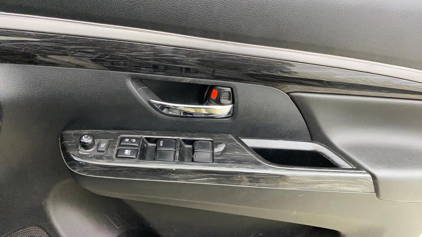 2021 Maruti XL6 ZETA MT, Petrol, Manual, 27,621 km, Driver Side Door Panels Control