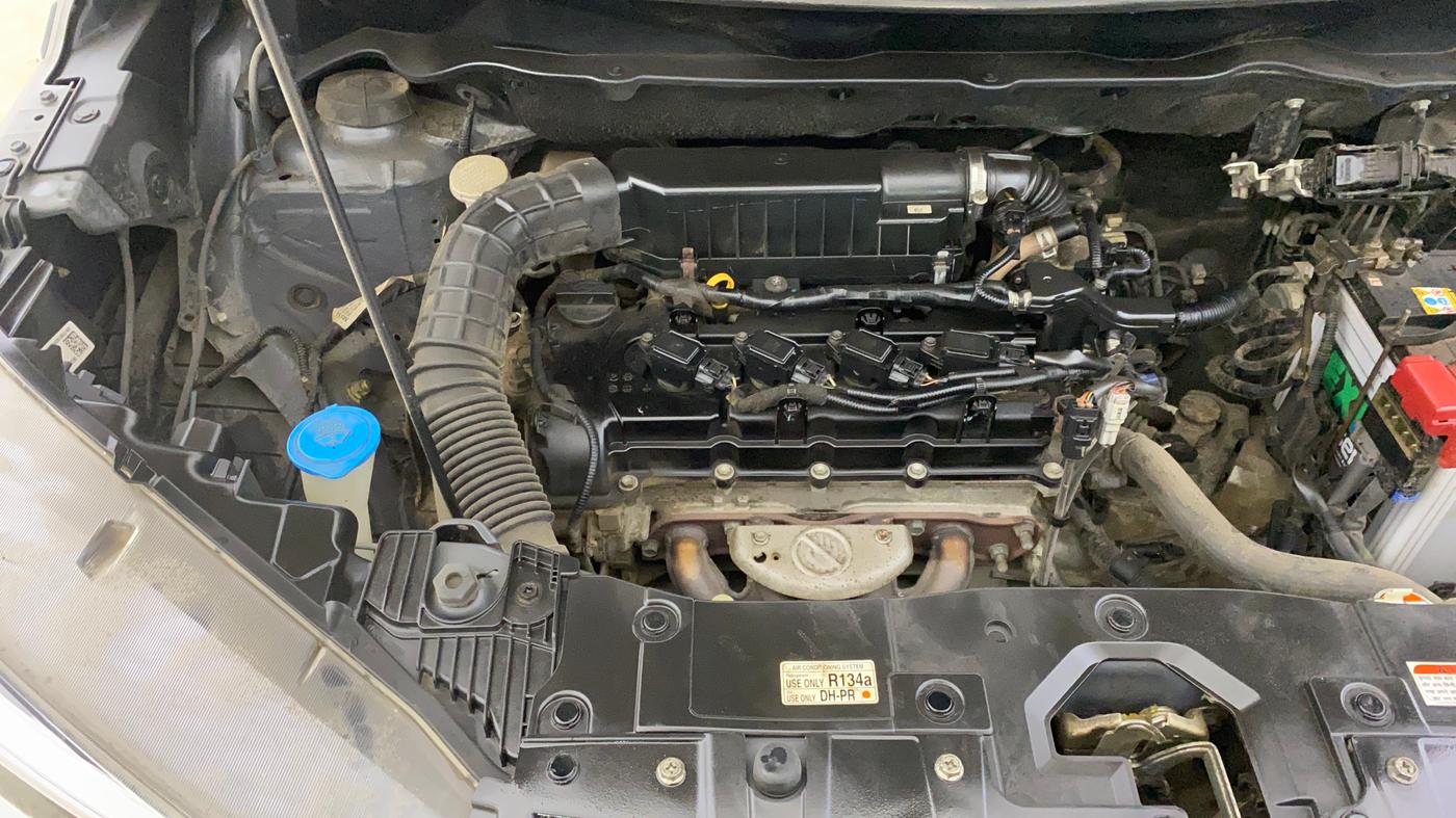 2021 Maruti XL6 ZETA MT, Petrol, Manual, 27,621 km, Engine View - Right