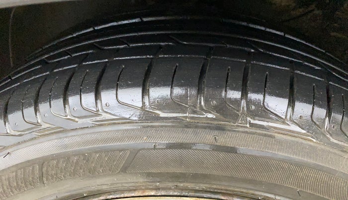 2021 KIA SONET HTK PLUS 1.2, Petrol, Manual, 50,425 km, Left Front Tyre Tread