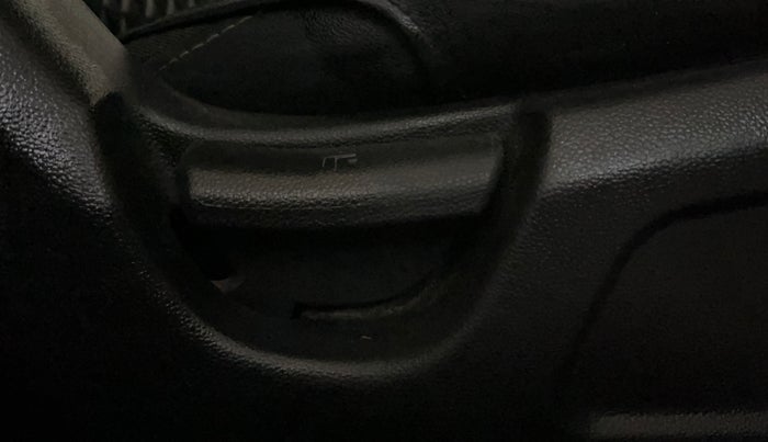 2019 Hyundai Elite i20 MAGNA PLUS 1.2, Petrol, Manual, 54,403 km, Driver Side Adjustment Panel