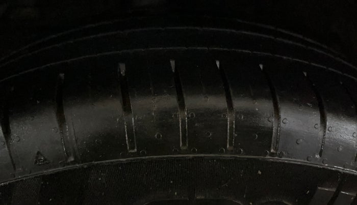 2019 Hyundai Elite i20 MAGNA PLUS 1.2, Petrol, Manual, 54,403 km, Right Rear Tyre Tread