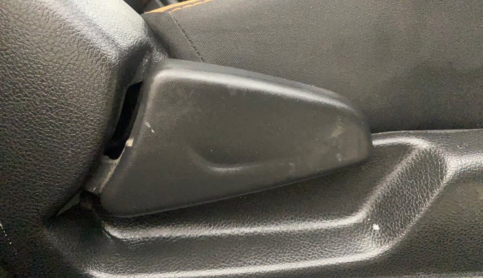 2018 Renault Kwid CLIMBER 1.0 AMT, Petrol, Automatic, 14,198 km, Driver Side Adjustment Panel