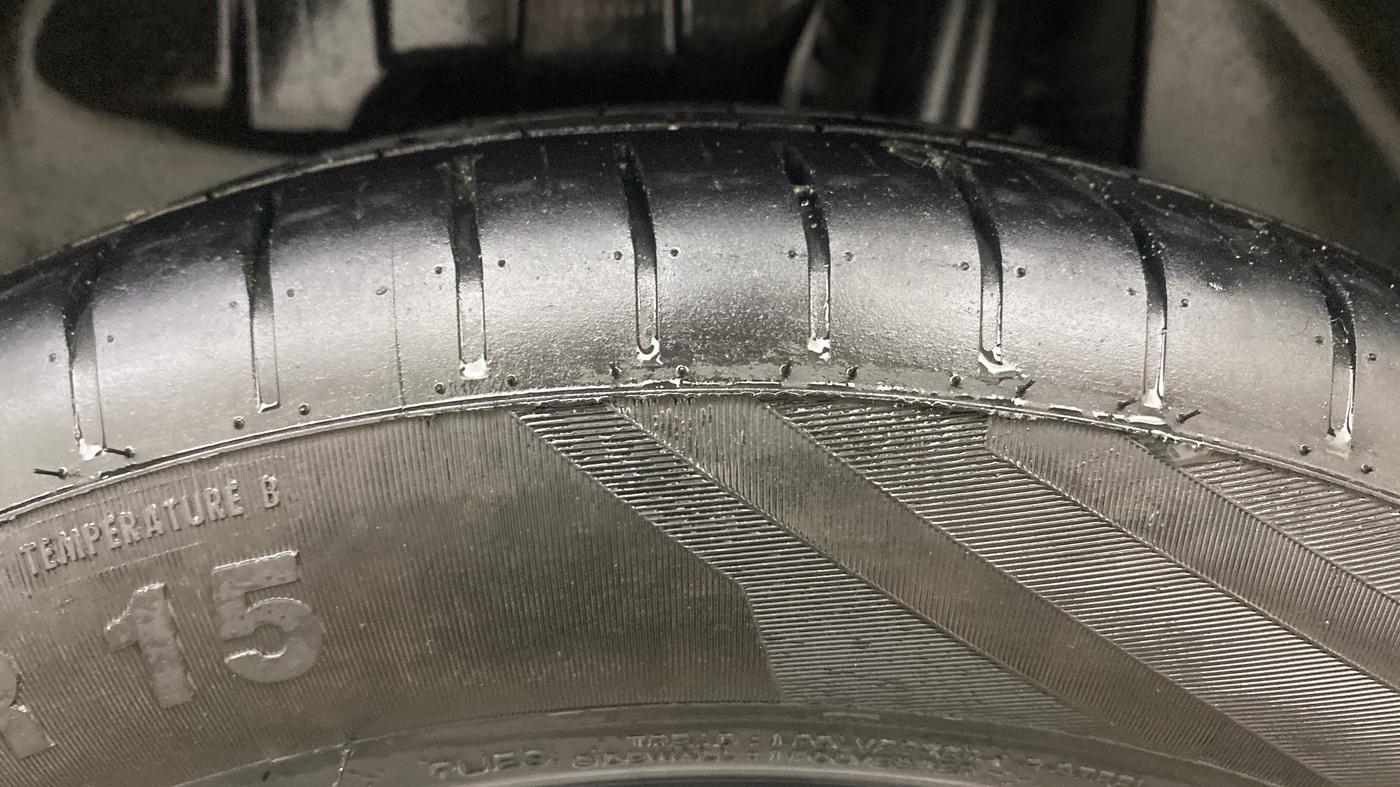 2018 Maruti Swift ZXI AMT, Petrol, Automatic, 1,18,478 km, Left Rear Tyre Tread