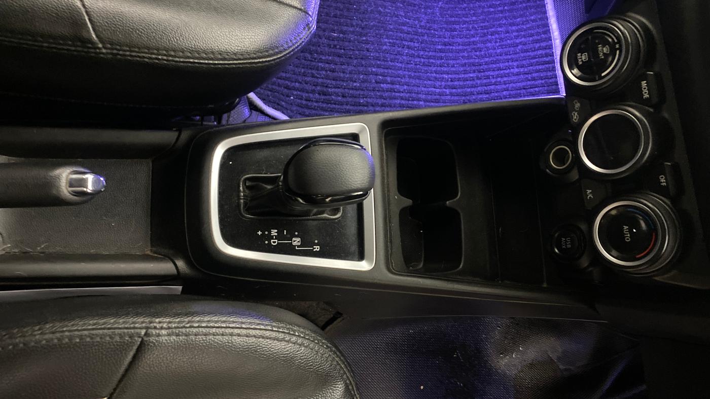 2018 Maruti Swift ZXI AMT, Petrol, Automatic, 1,18,478 km, Gear Lever