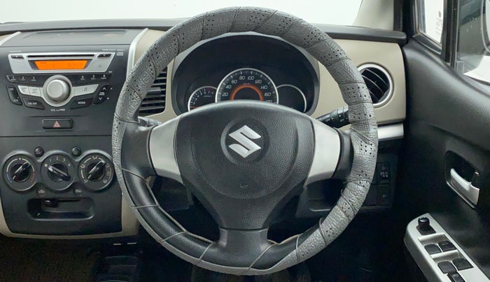 2014 Maruti Wagon R 1.0 VXI, Petrol, Manual, 51,391 km, Steering Wheel Close Up