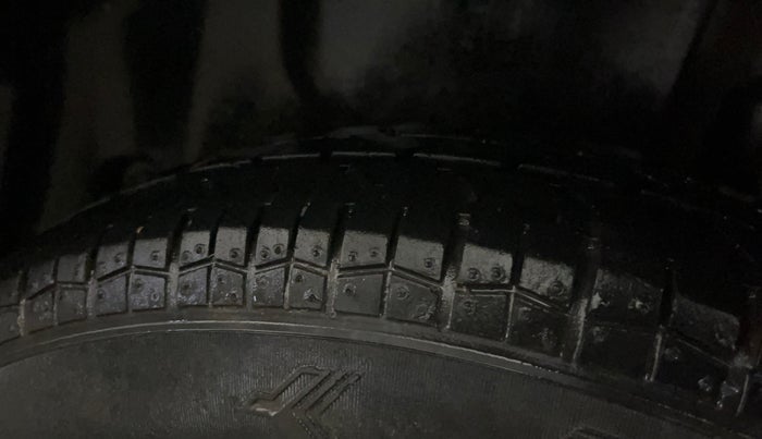 2016 Maruti Swift Dzire VXI AT, Petrol, Automatic, 68,717 km, Left Rear Tyre Tread