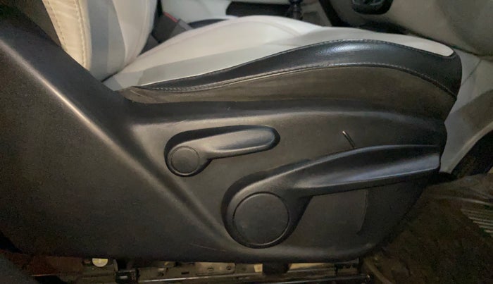 2018 Jeep Compass LIMITED 2.0 DIESEL, Diesel, Manual, 99,002 km, Driver Side Adjustment Panel