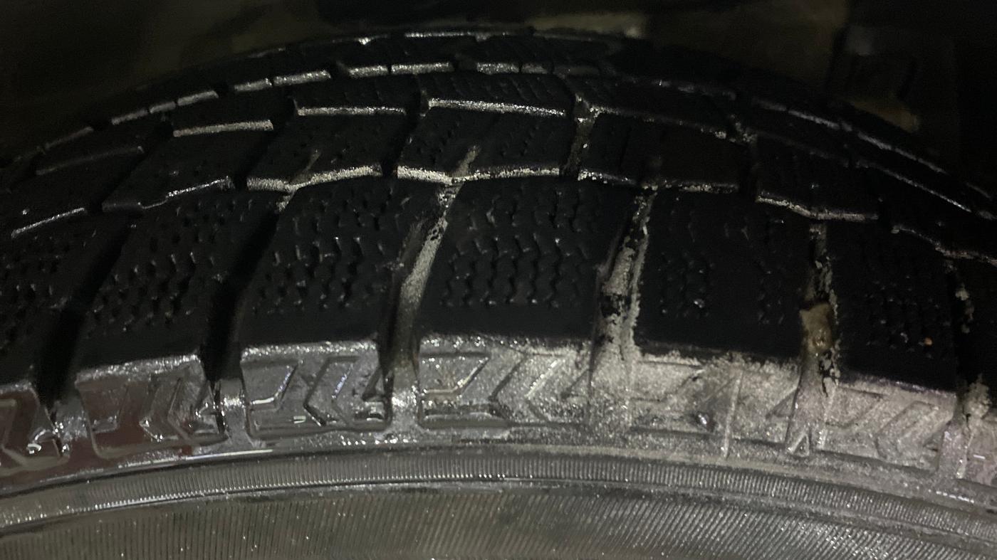 2017 Maruti Ciaz ZETA 1.4  MT PETROL, Petrol, Manual, 90,673 km, Right Front Tyre Tread