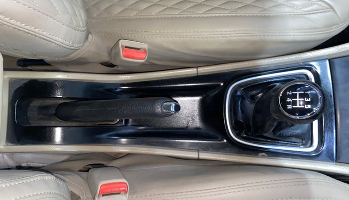 2017 Maruti Ciaz ZETA 1.4  MT PETROL, Petrol, Manual, 90,673 km, Gear Lever