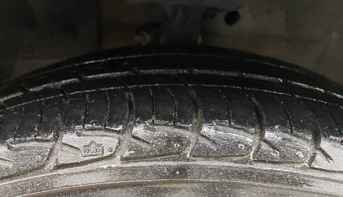 2012 Honda Brio S MT, Petrol, Manual, 95,178 km, Left Front Tyre Tread
